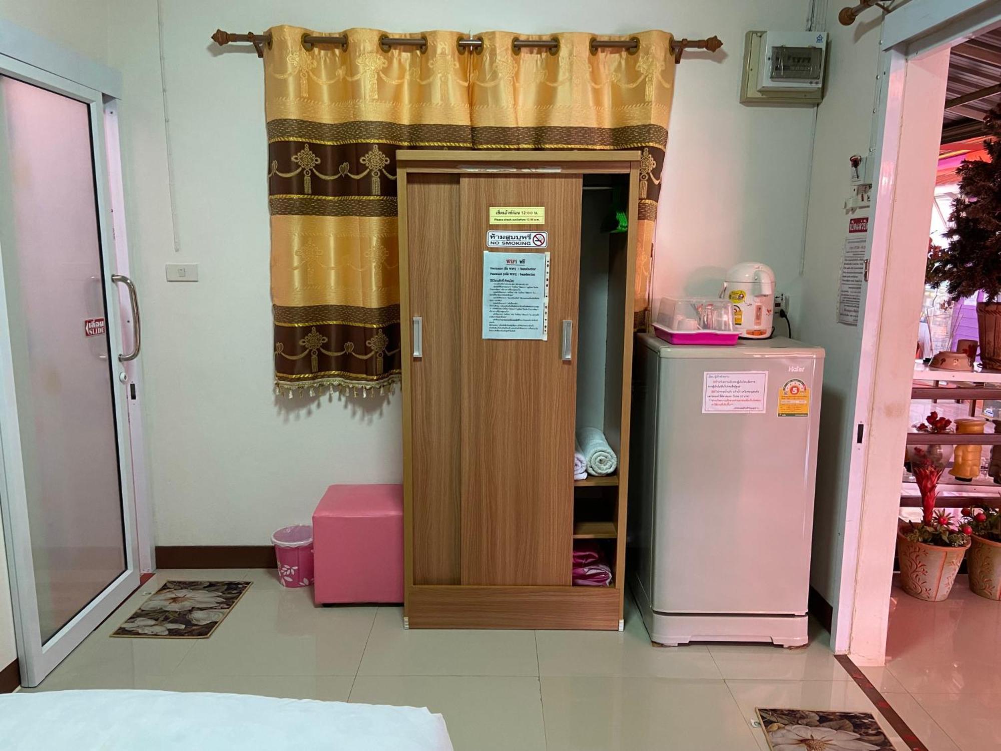 บุญจินดา รีสอร์ท Ban Bang Phayom 外观 照片